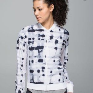 Lululemon Noir Jacket, W6